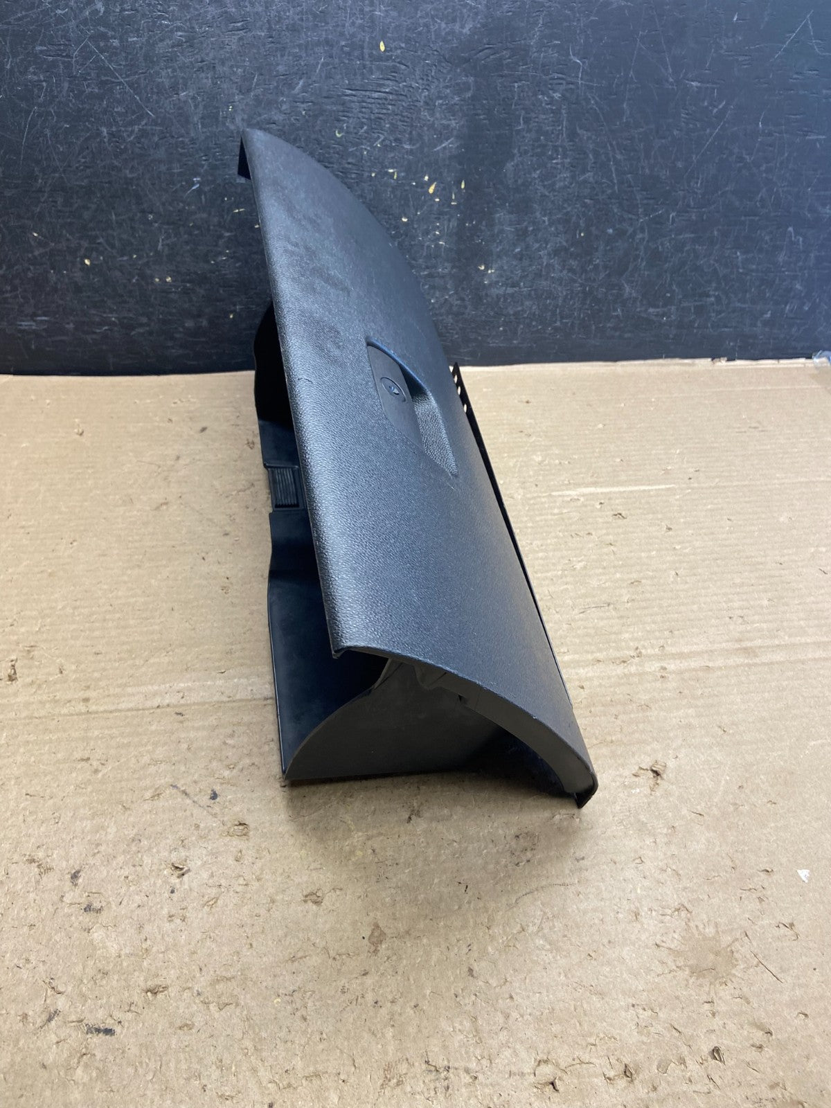 2007-2013 Chevrolet Silverado Right Passenger Side Glove Box ah5473 DG1