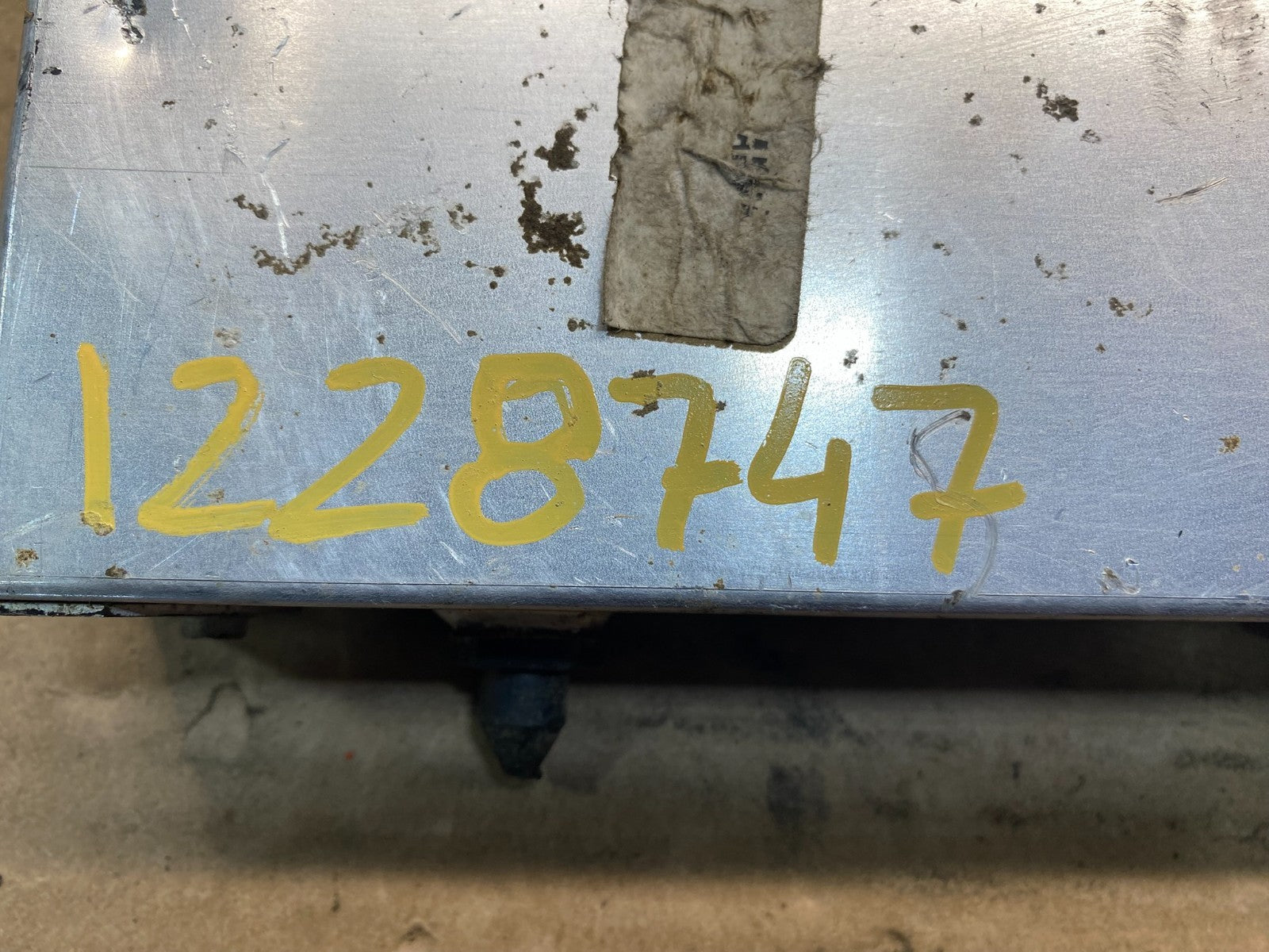 1989 to 1992 Chevrolet GMC Truck Engine Computer ECM 1228747 5.7L 7.4L AE01532