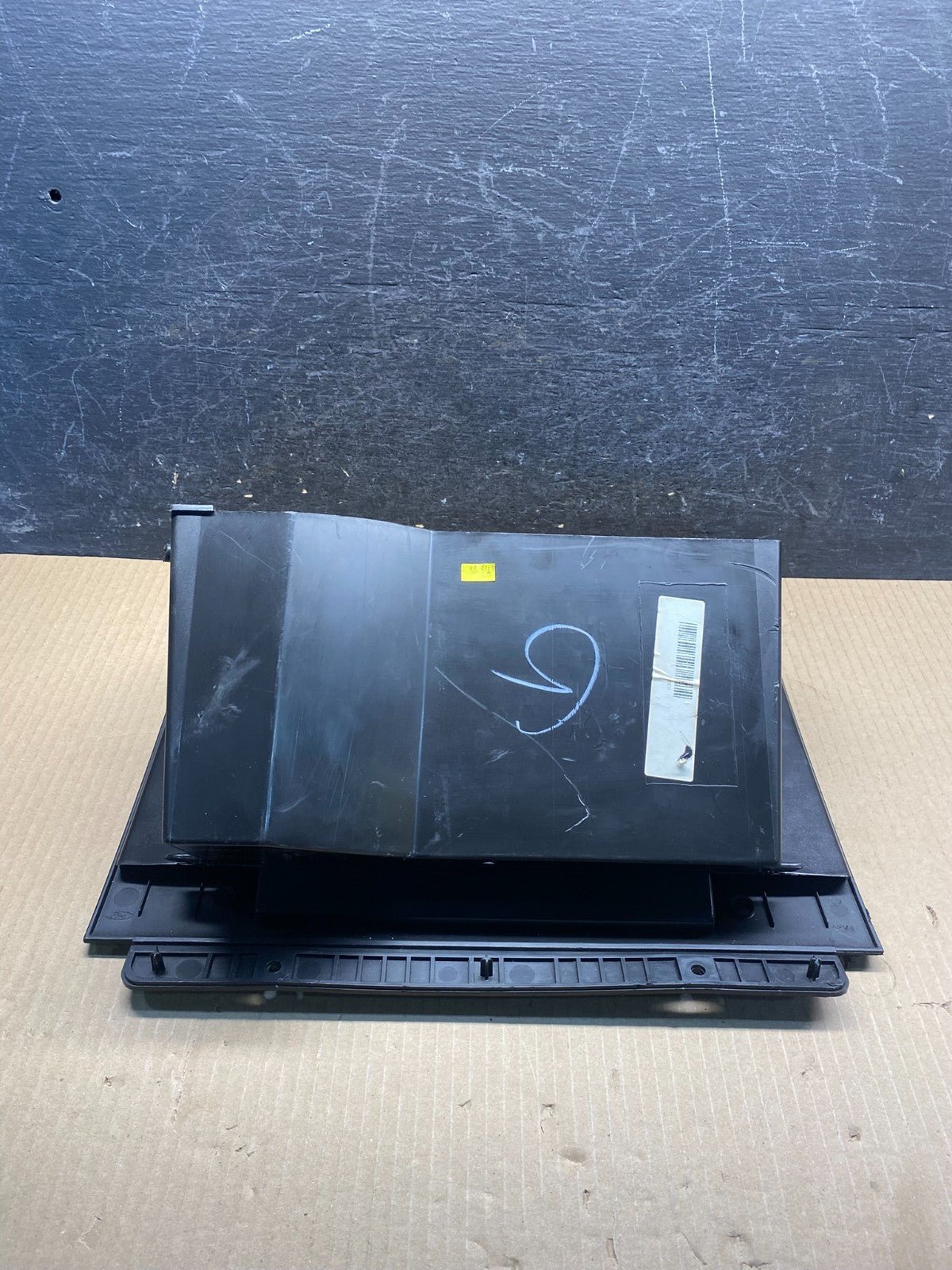 2004 to 2008 Ford F-150 Glove Box Compartment ah7438 DG5