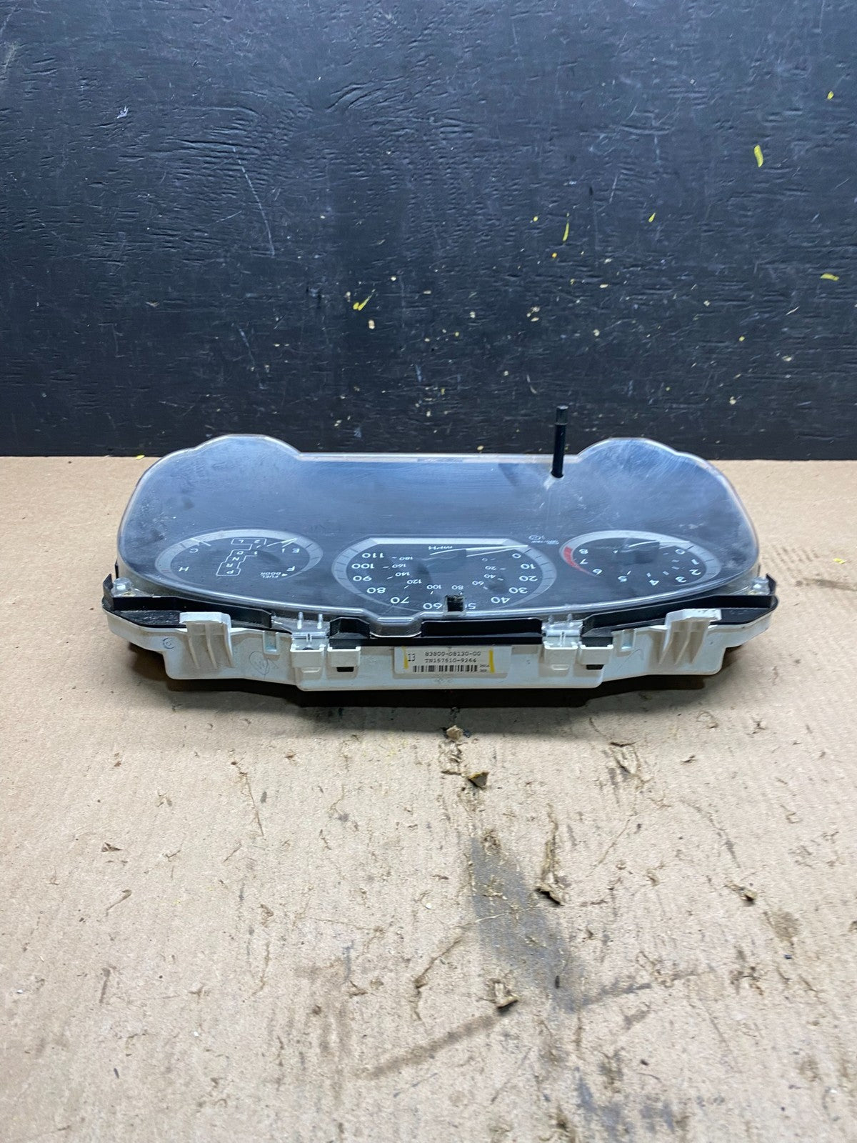 2004 2005 Toyota Sienna Speedometer Cluster Gauge Q9350 DG4