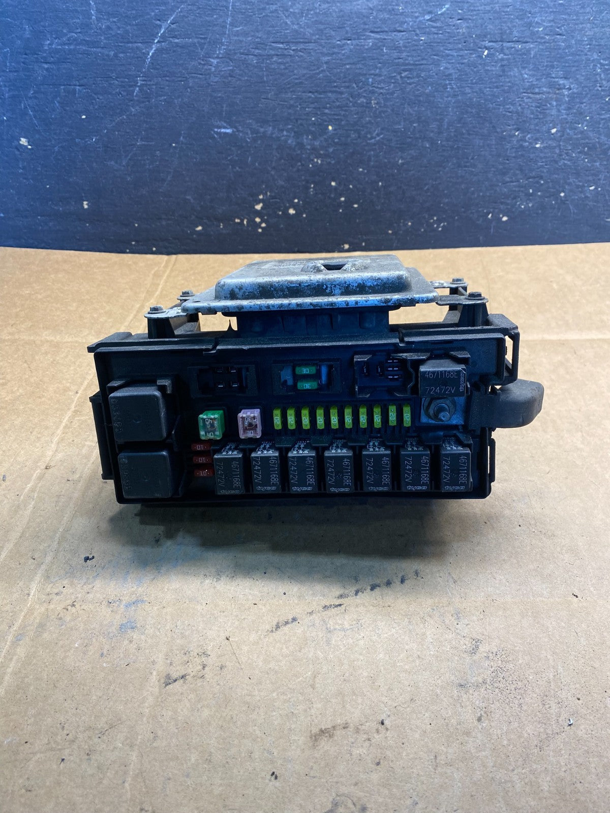 2007 Jeep Grand Cherokee Body Control Module BCM Power Fuse Box ab3614  DG5