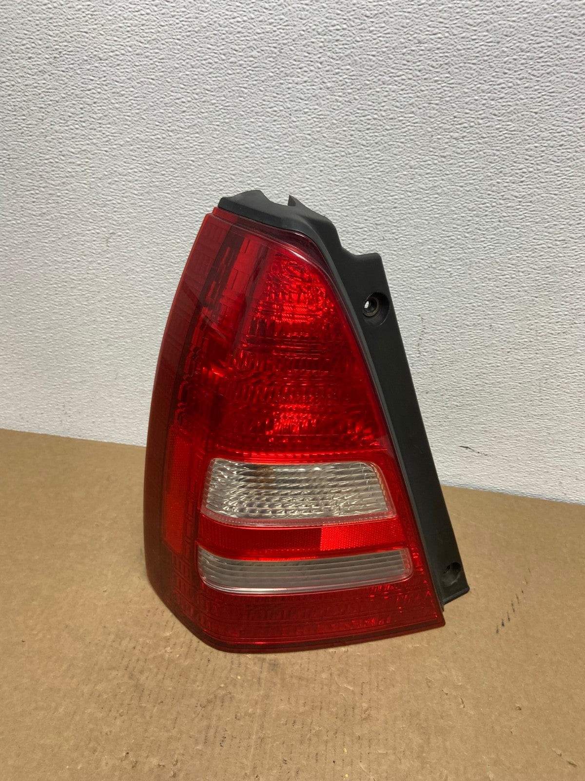 2003 2004 2005 Subaru Forester Left Driver Lh Side Tail Light OEM AC1171 LK0