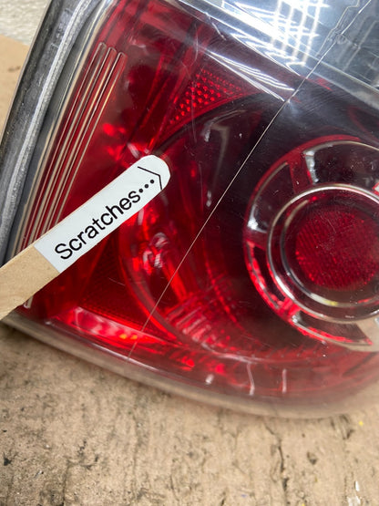 2007 to 2012 GMC Acadia Halogen Tail Light Right Passenger RH Side Y4840 PS4