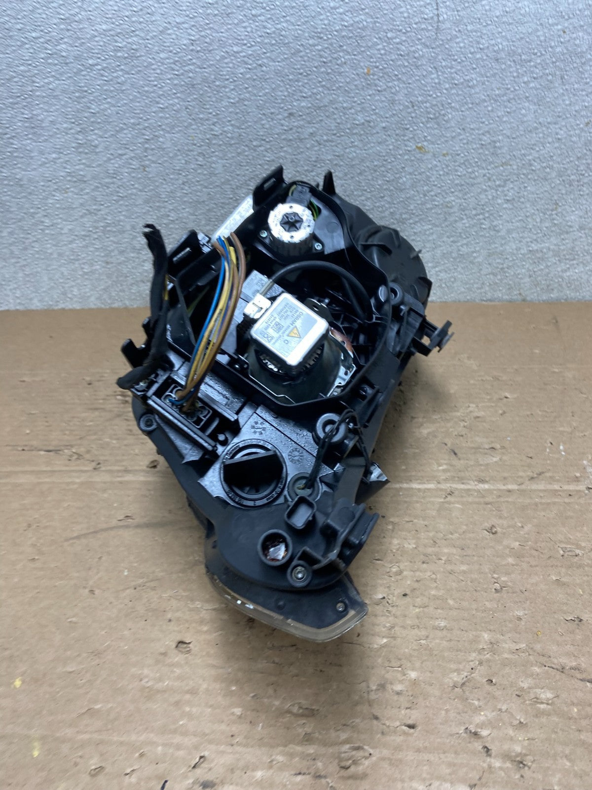2004 to 2007 BMW 525i 5 Series Headlight Right Passenger Xenon AFS AB4928 DW5