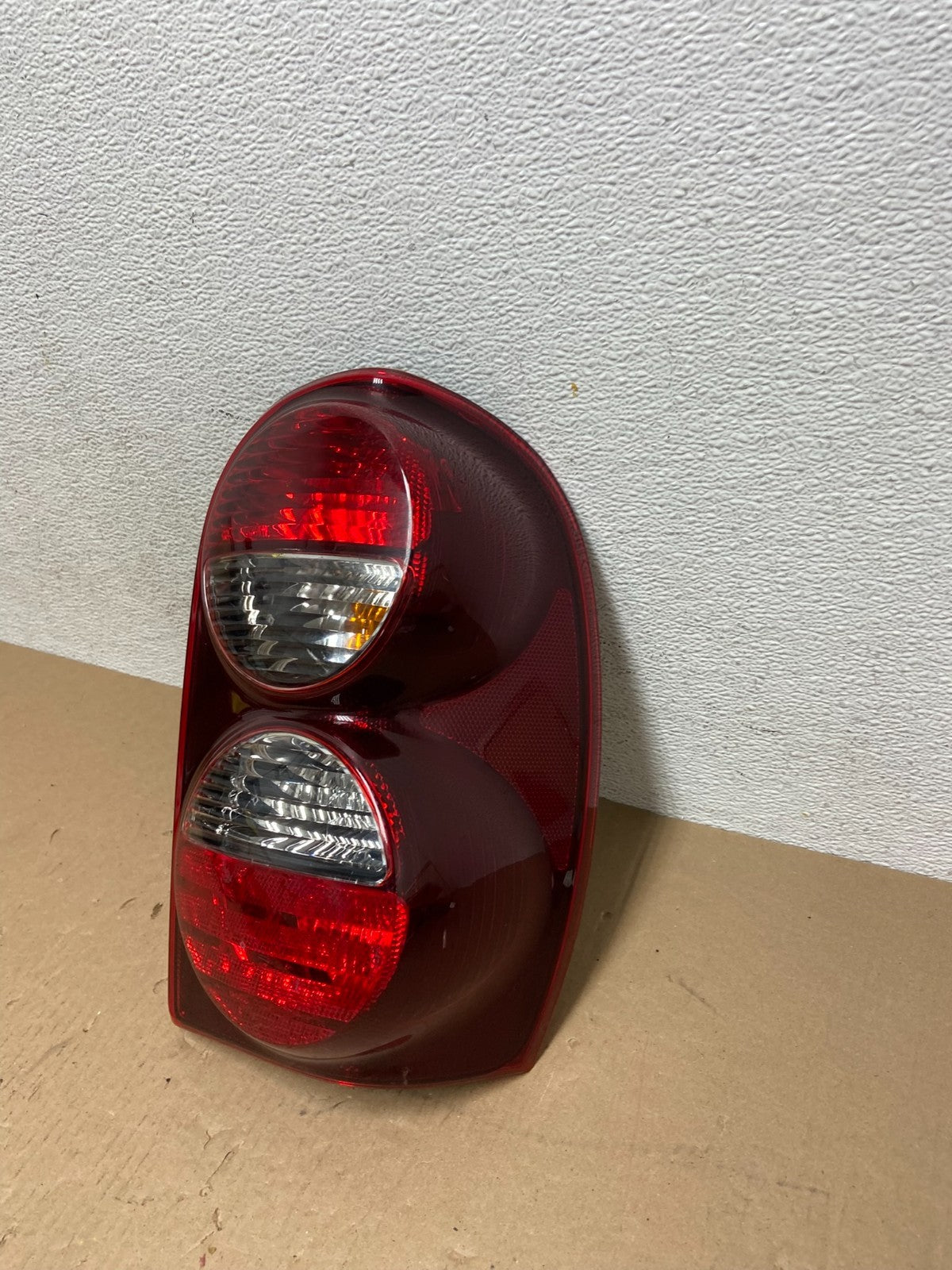 2005 2006 2007 Jeep Liberty Right Passenger Rh Tail Light TYC AD6484 DW1