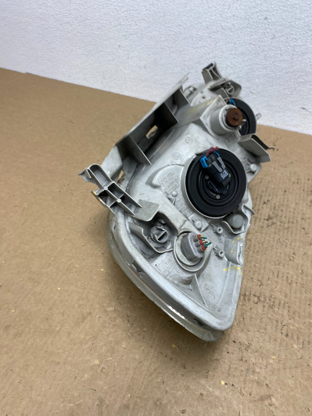 2005 to 2008 Toyota Corolla Right Passenger RH side Headlight Oem AC1598 DW9