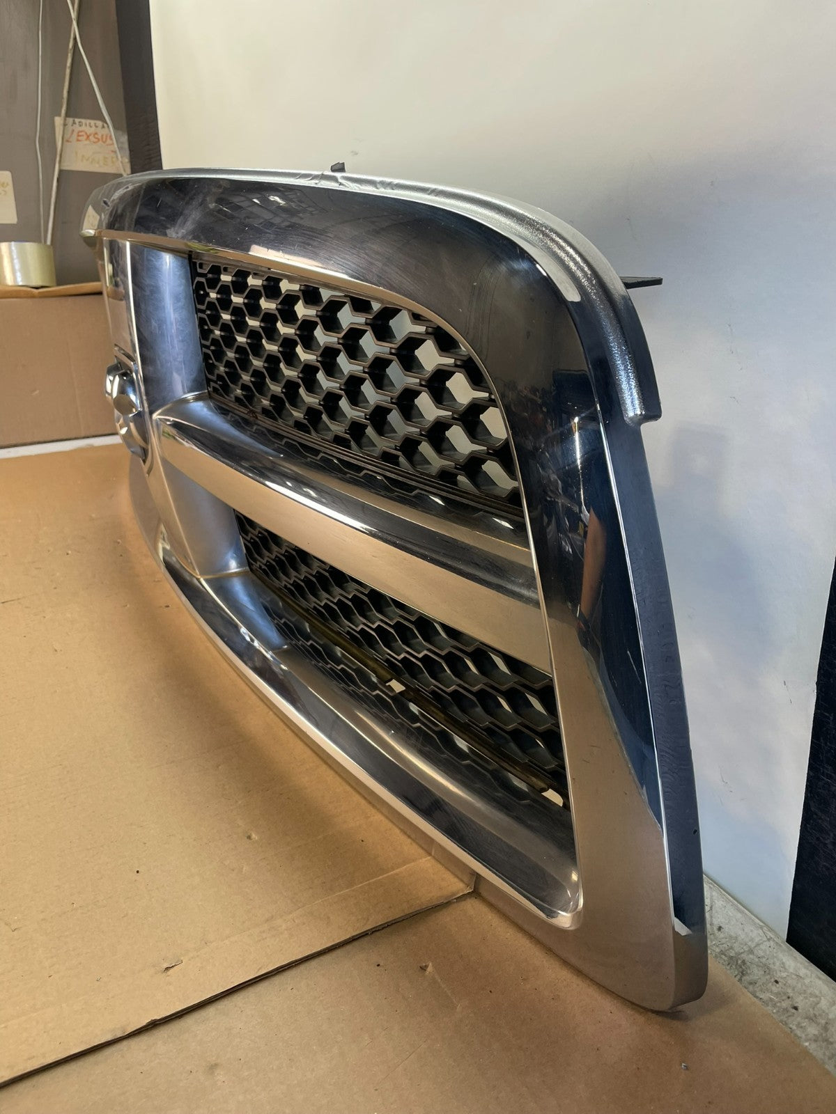 2009 to 2012 Dodge Ram 1500 Front Upper Grille Grill ai4207 DG1