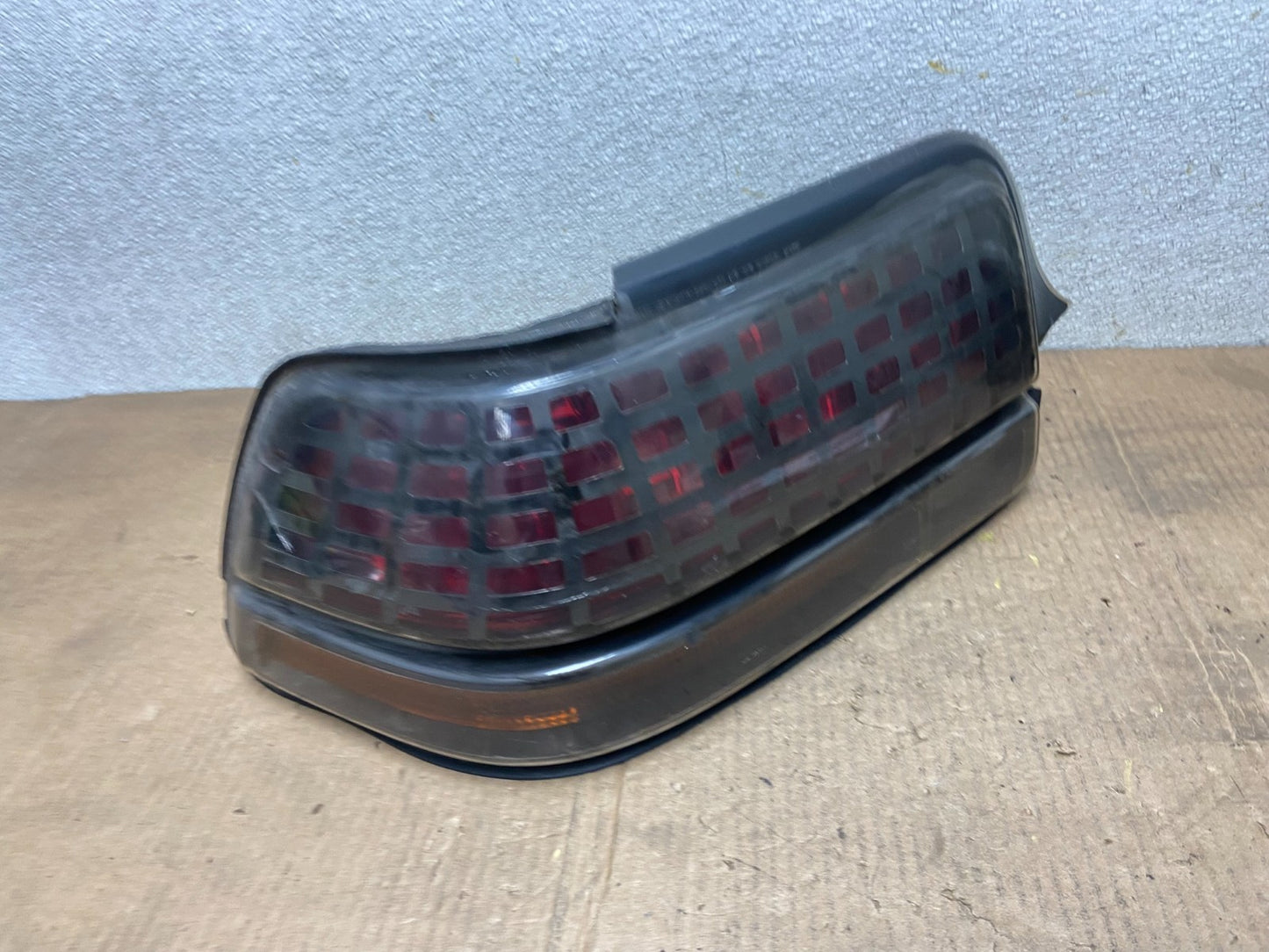 1988 to 1991 Pontiac Grand Prix Left Driver LH Side Tail Light AA64102