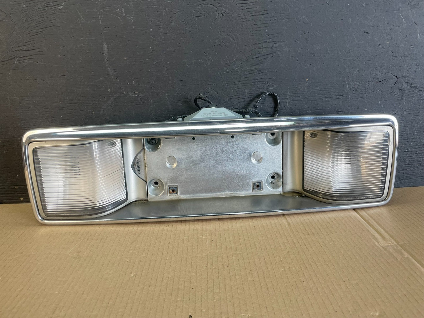 1994-1999 Cadillac DeVille Rear Trunk BackUp License Plate Light Panel AE3530 DG0
