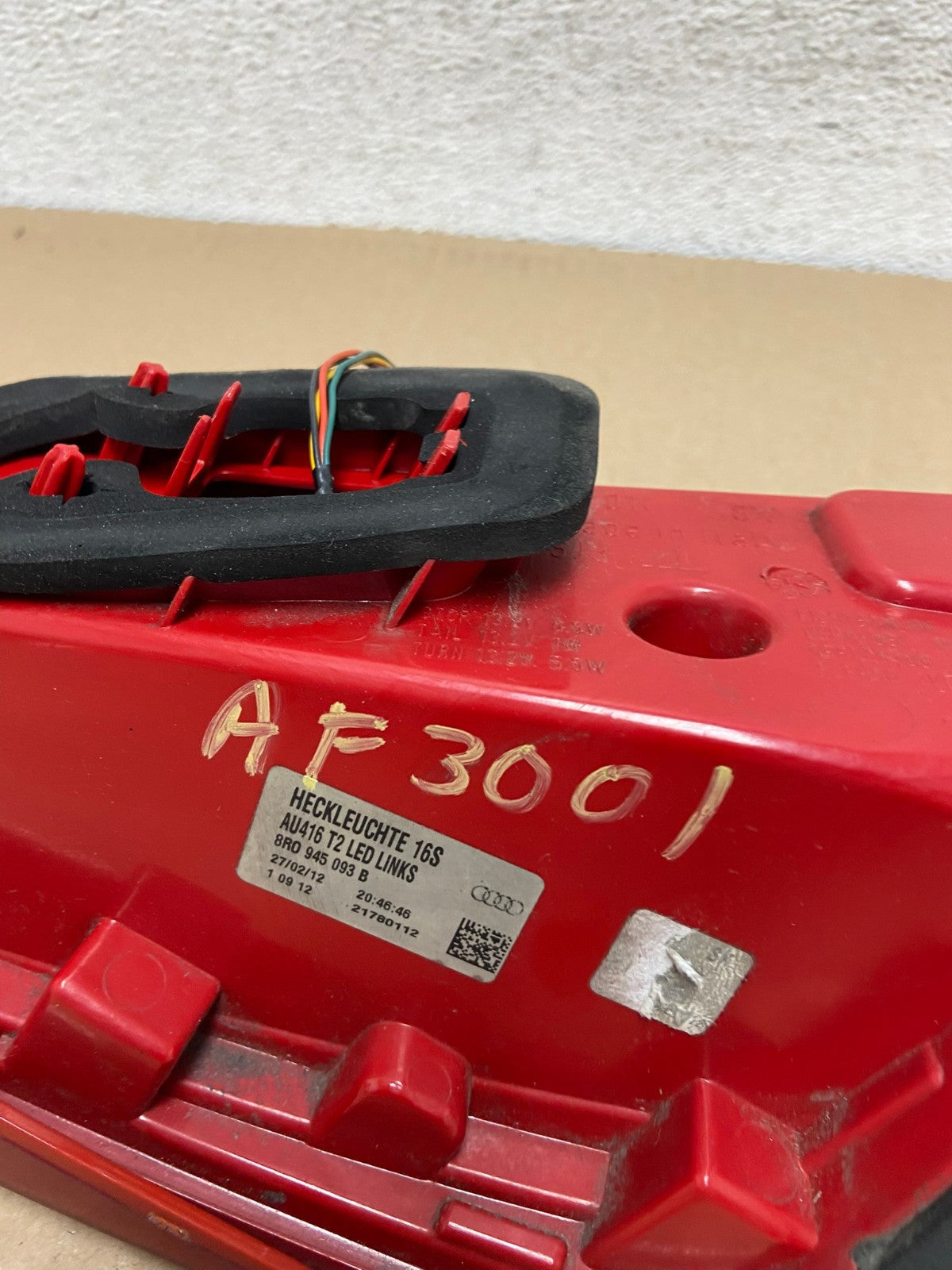 2009 to 2012 Audi Q5 Left Driver LH Side Tail light AF3001 LK7