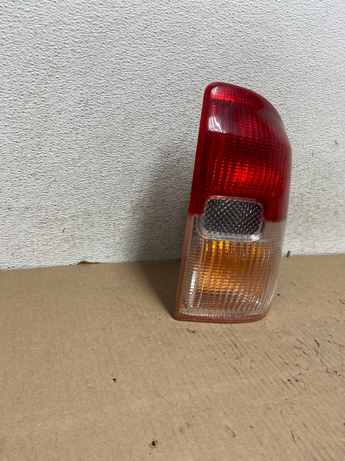 2001 2002 2003 Toyota Rav4 Right Passenger Rh Side Tail Light AG8042 LK1