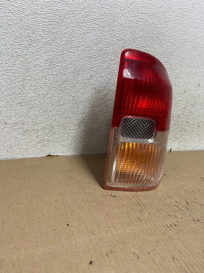 2001 2002 2003 Toyota Rav4 Right Passenger Rh Side Tail Light AG8042 LK1