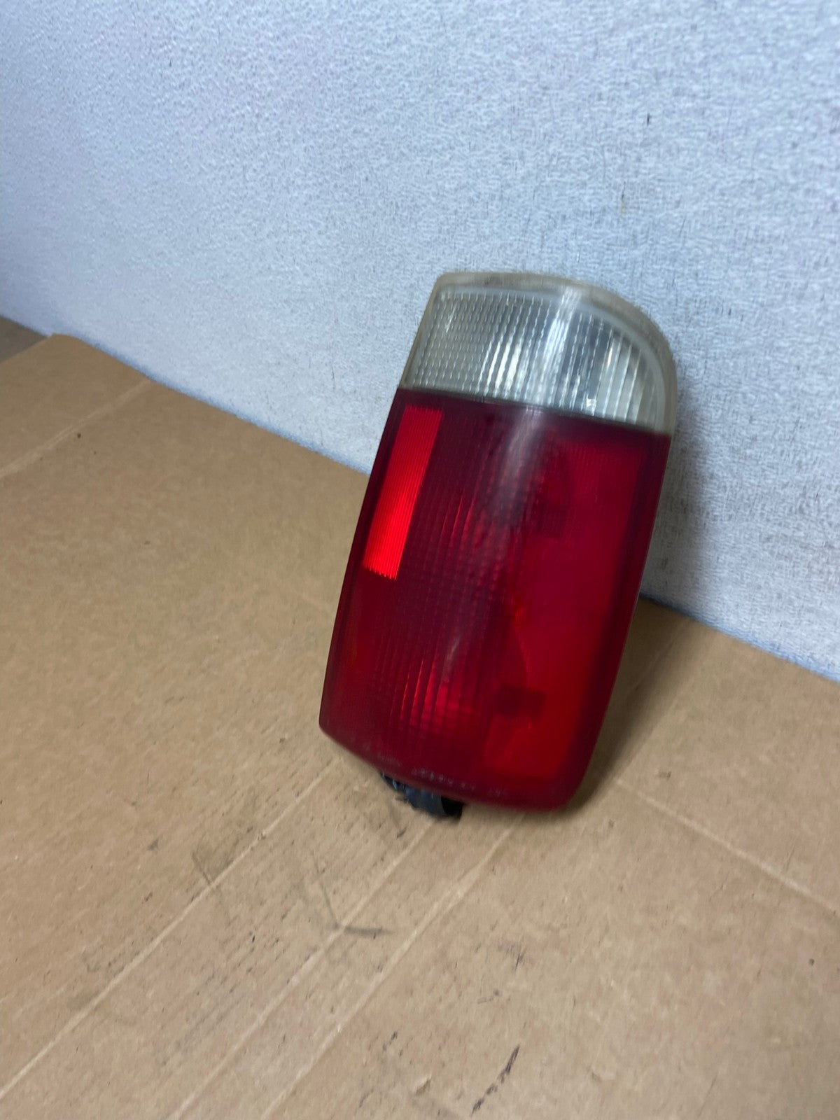 1995 to 2005 Chevrolet GMC Blazer S10 Left Driver Side Tail Light AD5456 LK1