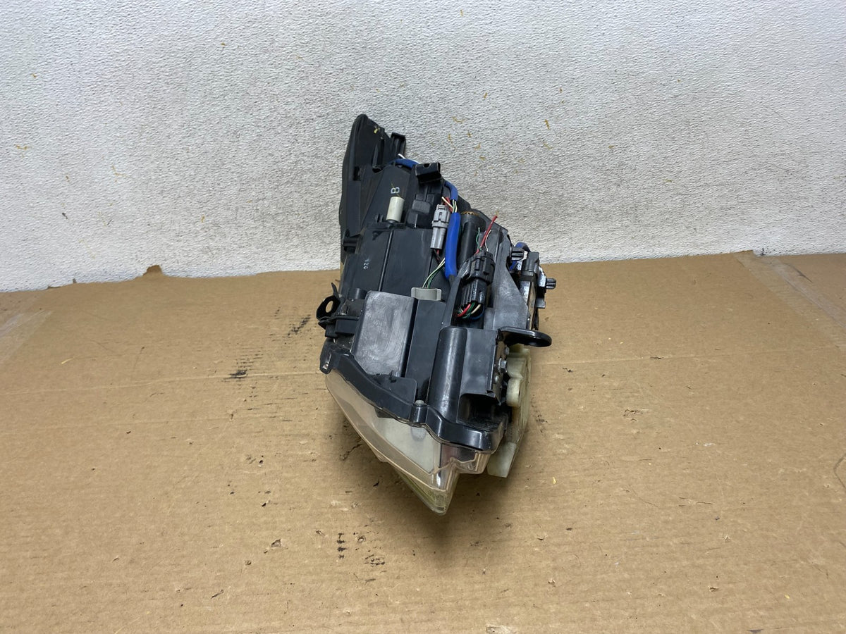 2010-2012 Infiniti G37 Right Passenger Side Xenon HID Headlight AH8168 DW9