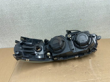 2001 to 2004 Volvo S60 Right Passenger Side Headlight Halogen Oem AA8690 DW4