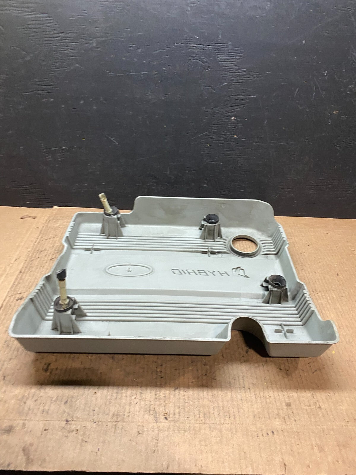 2006 to 2008 Ford Escape Hybrid Engine Motor Cover G2911 DG14