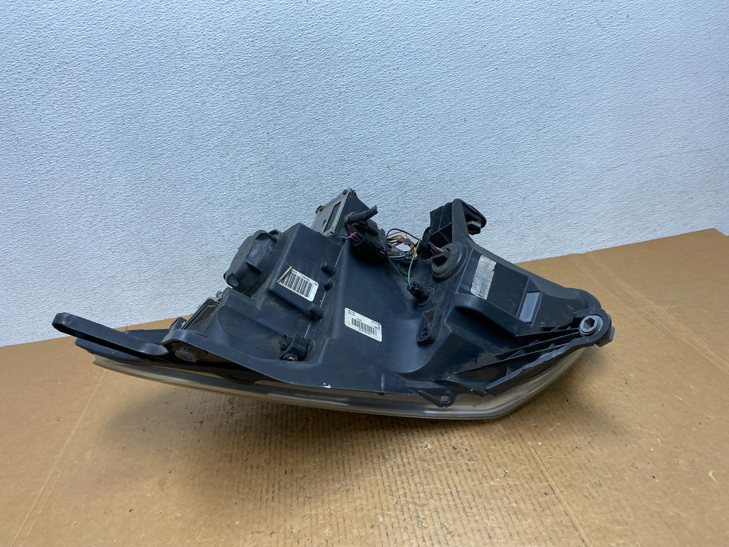 2008-2012 Buick Enclave Right Passenger Headlight Xenon Hid Two Ballast AE12447