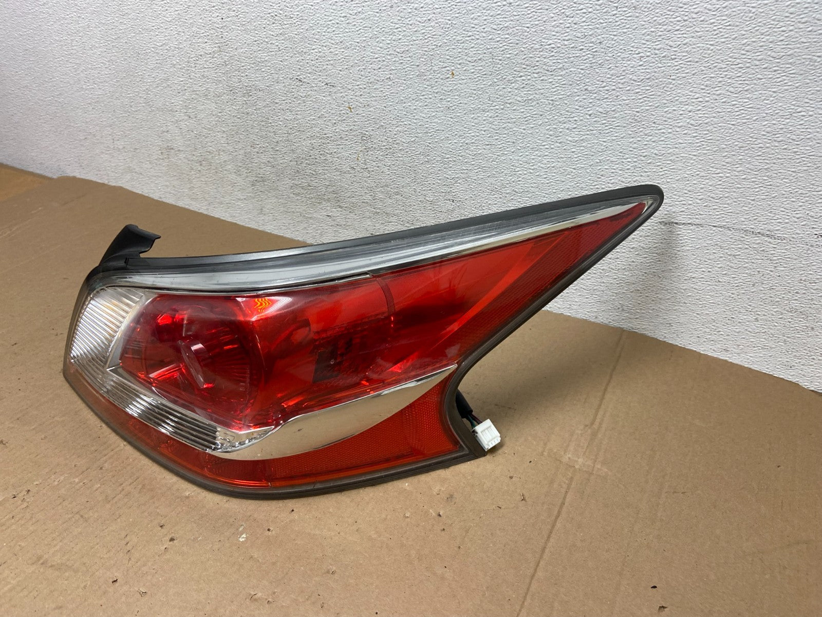 2013 2014 2015 Nissan Altima Right Passenger RH Side Tail Light TYC AD6483 DW1