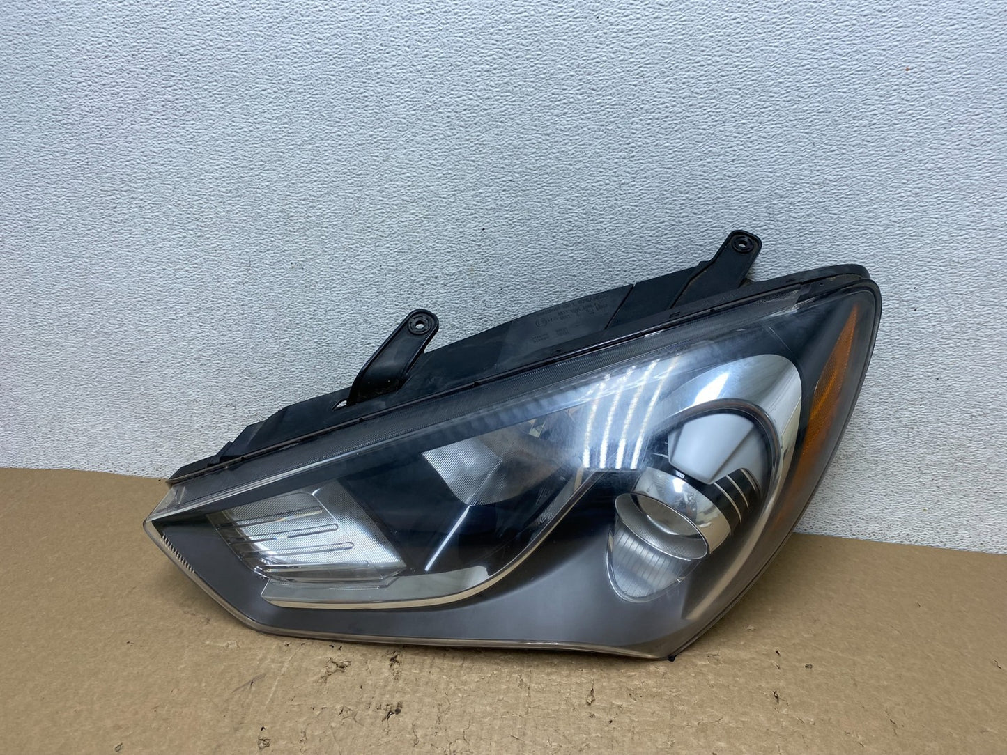 2013 - 2016 Hyundai Genesis Coupe Left Driver LH Halogen Headlight AF8138 DW0