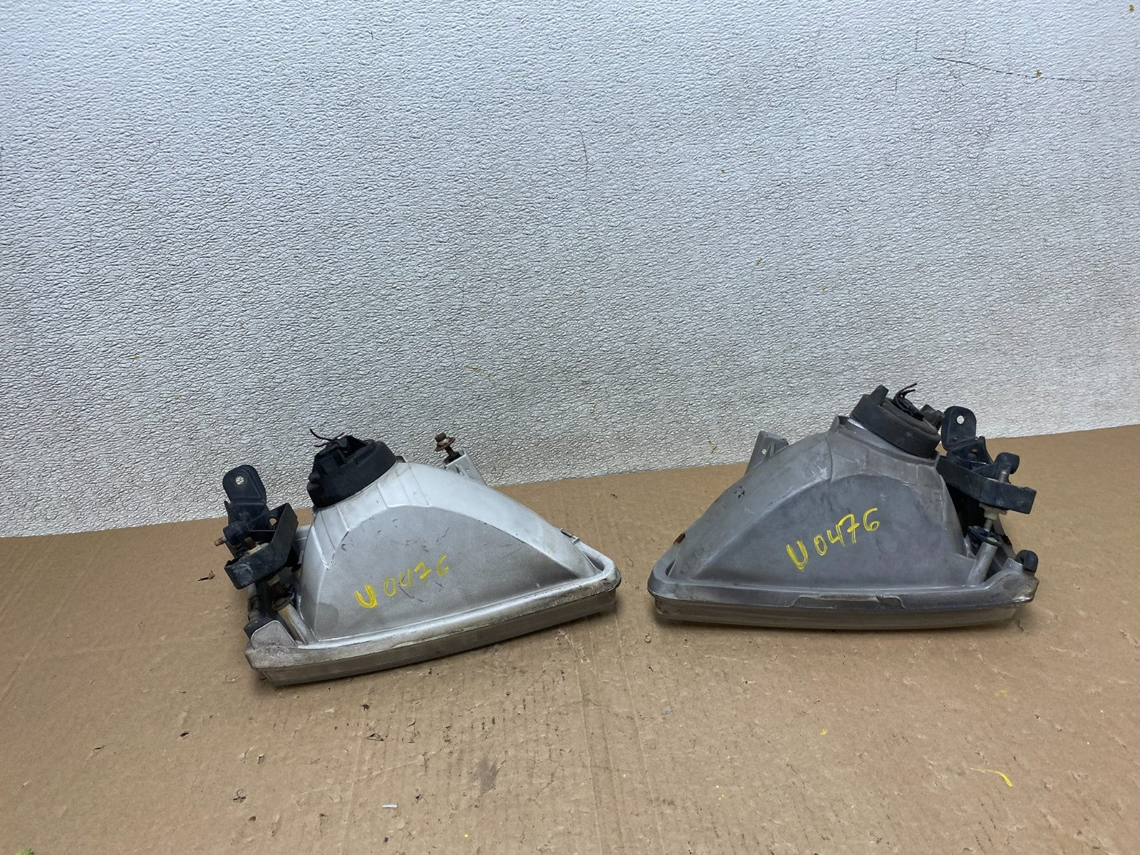 2001 2002 2003 Toyota Sienna Left+Right Side Set Headlights Halogen U0476 DW10