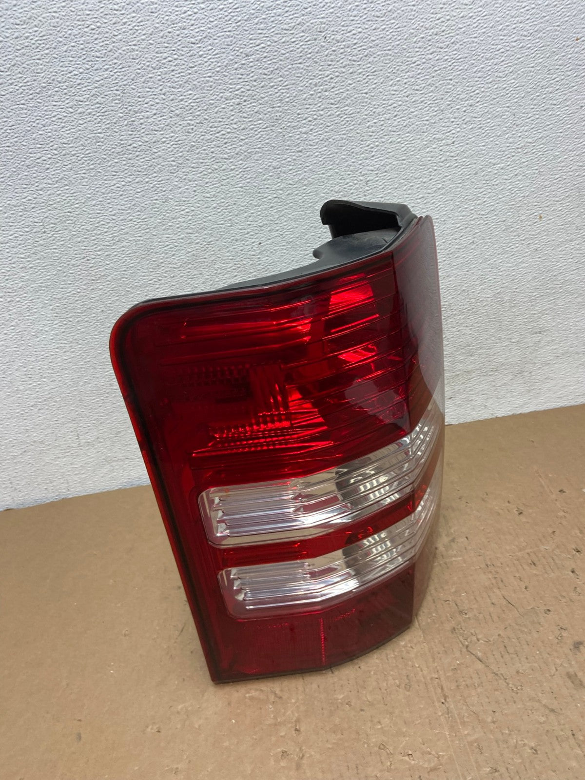 2008 to 2012 Jeep Liberty Left Driver Side Lh Tail Light AD8108 LK2