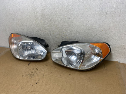 2006 to 2011 Hyundai Accent Sedan Left+Right Halogen Headlights AH4043 DW2