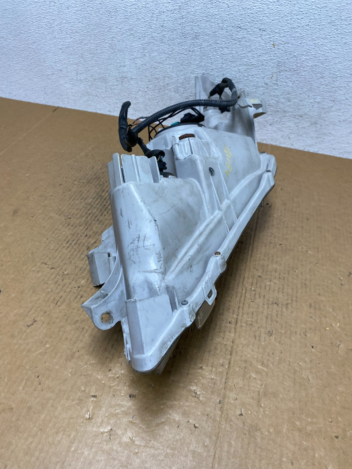 2007 - 2009 Toyota Camry Halogen Right Passenger Headlight AE1180 DW9