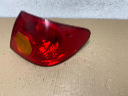 2003 to 2005 Toyota Corolla Right Passenger RH Side Tail Light AF7355 DW1