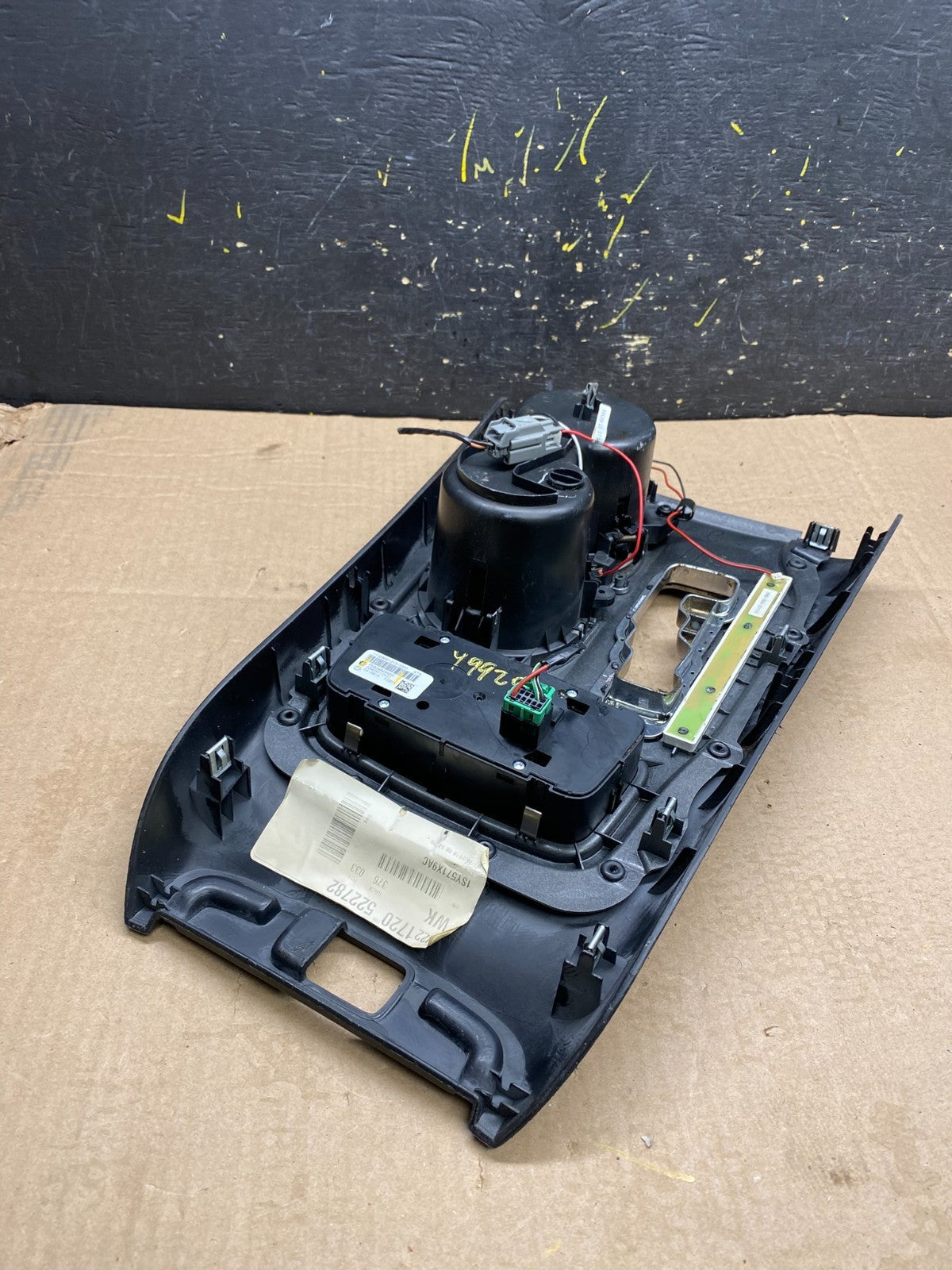 2011 to 2013 Jeep Grand Cherokee Center Console Shifter Cup Holder Y9929 DG5