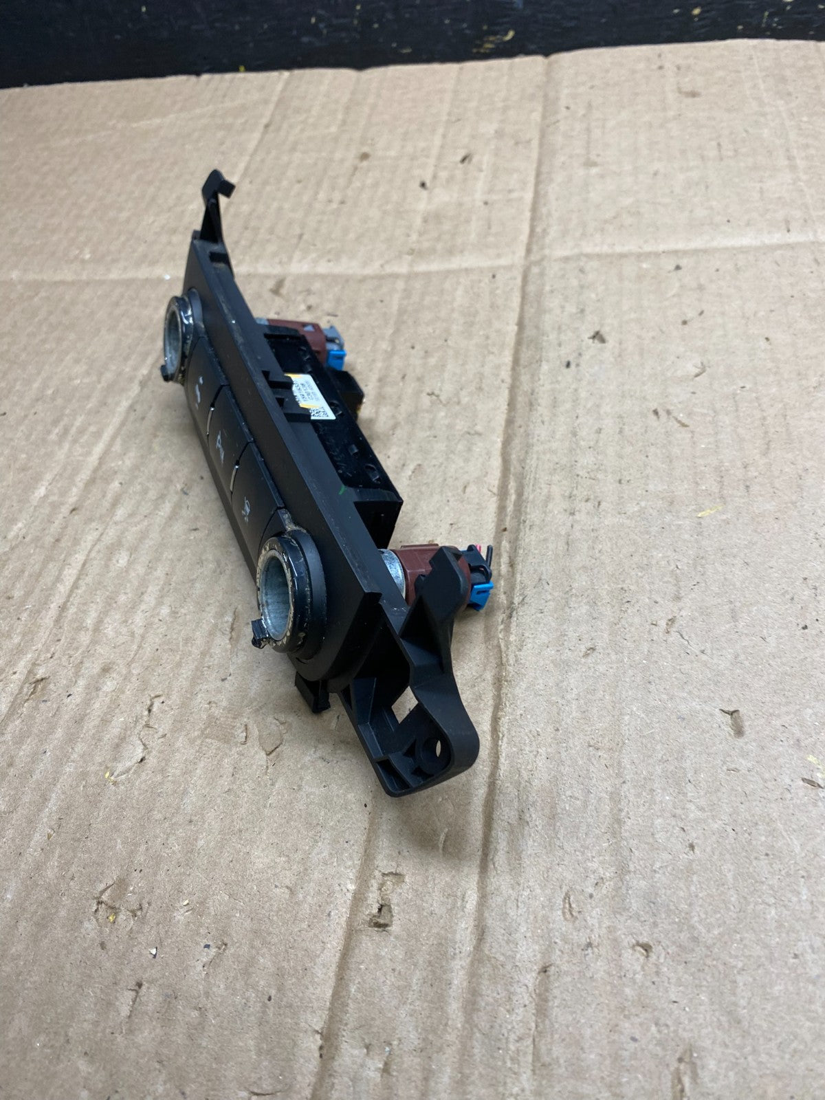 2007 - 2014 Chevrolet Tahoe Yukon Pedal Traction Control Switch OEM AA4733 DG2