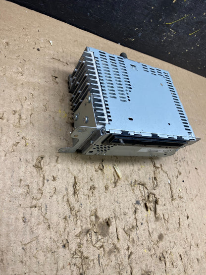 2012 to 2014 Ford Edge AM/FM Radio Reciever OEM t8538 DG1