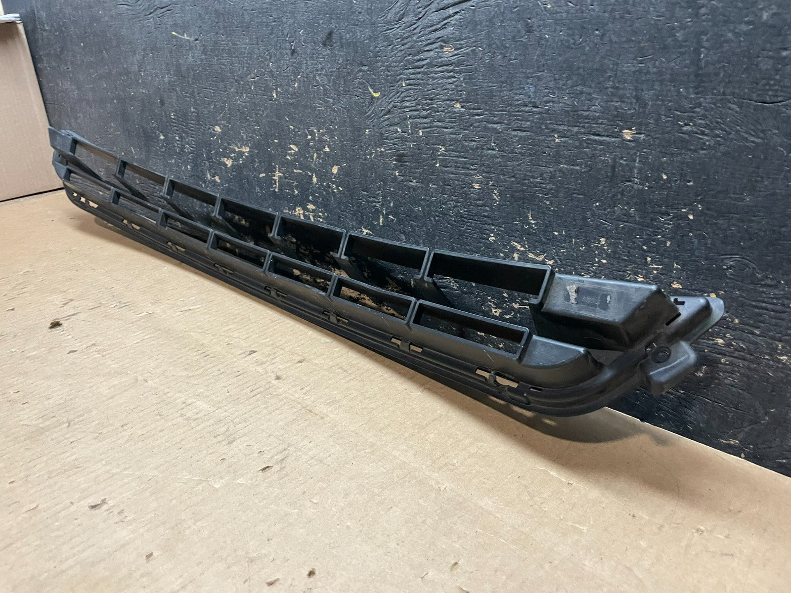 2013 2014 2015 GMC Acadia Front Lower Cover Grill Grille Oem AA2389 DG5