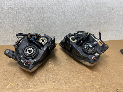 2011-2013 Jeep Grand Cherokee Left+Right Halogen Headlights V6374 DW9