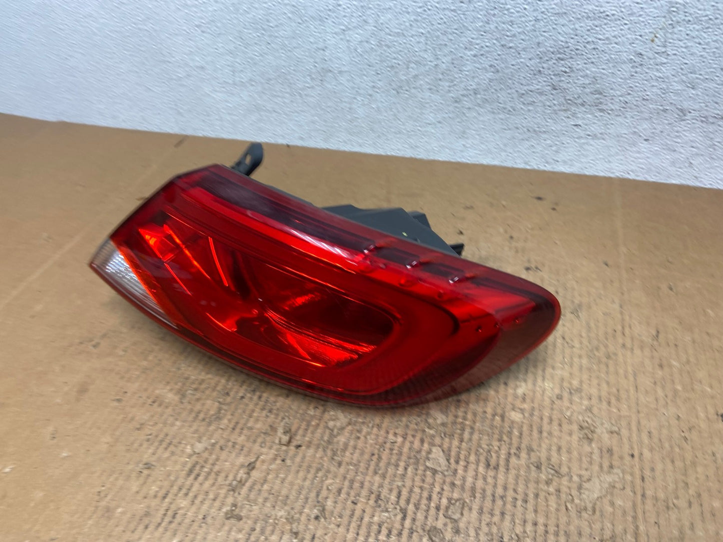 2015 2016 2017 Chrysler 200 Sedan Right Passenger Side Tail Light AE2849 LK1