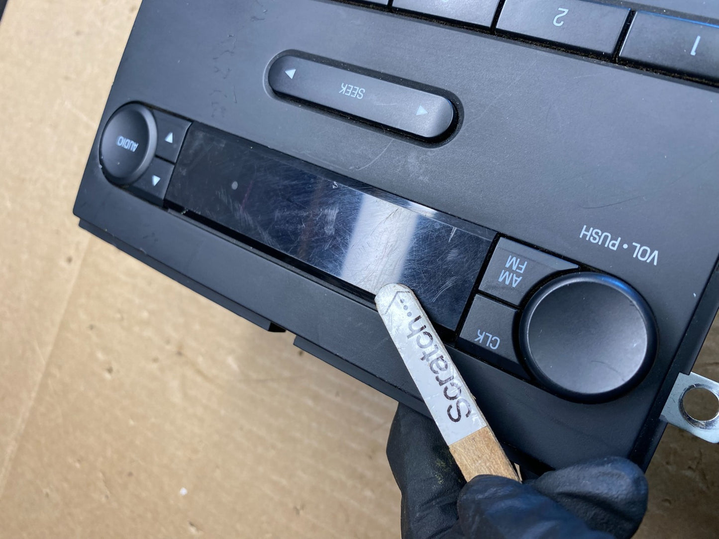 2013 to 2016 Ford F250 F350 Radio Audio AM/FM Receiver ac6502 DG1