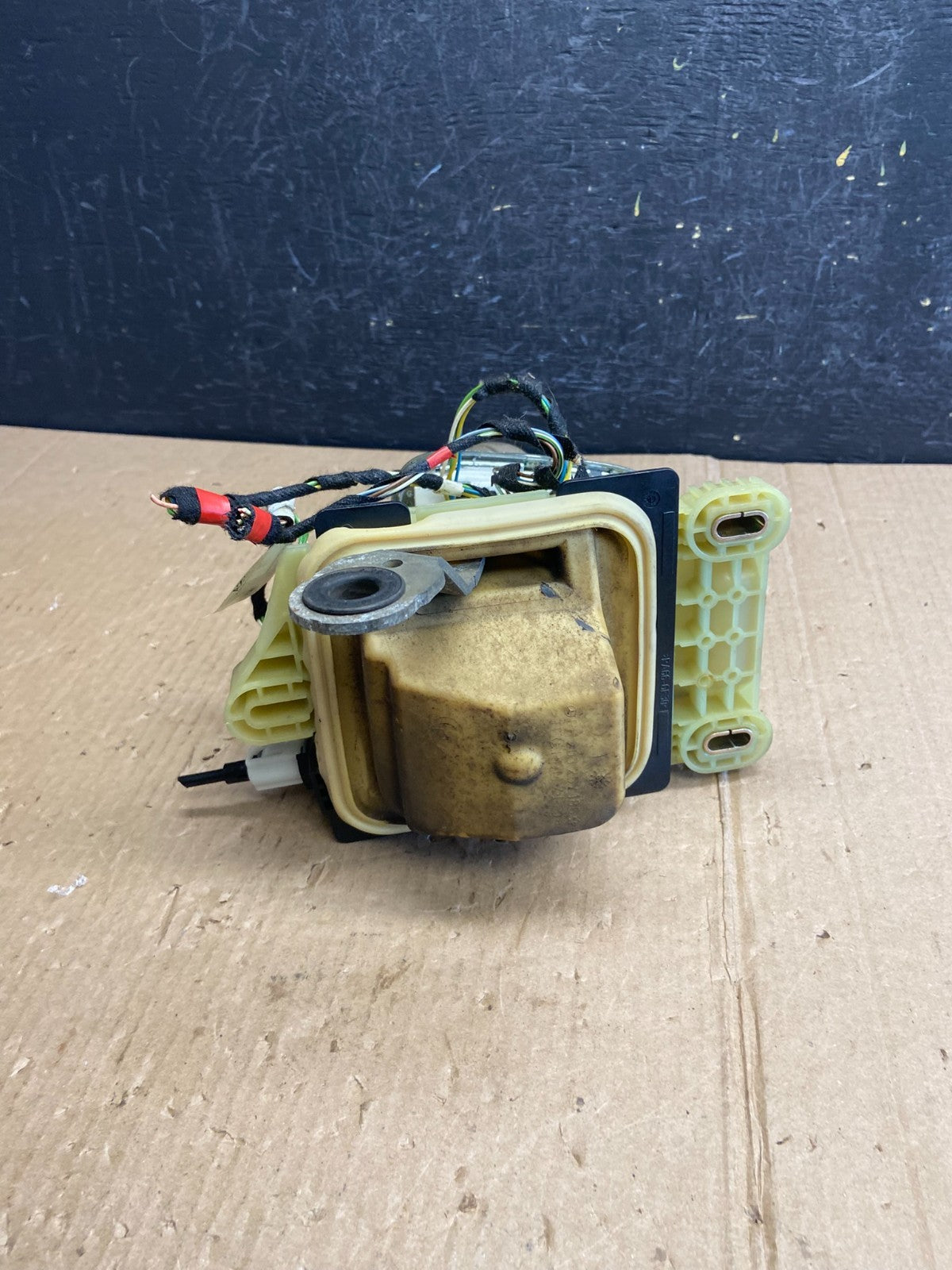 2001 to 2009 Mercedes W203 W209 CLK350 CLK500 Transmission Gear Shifter AE39085