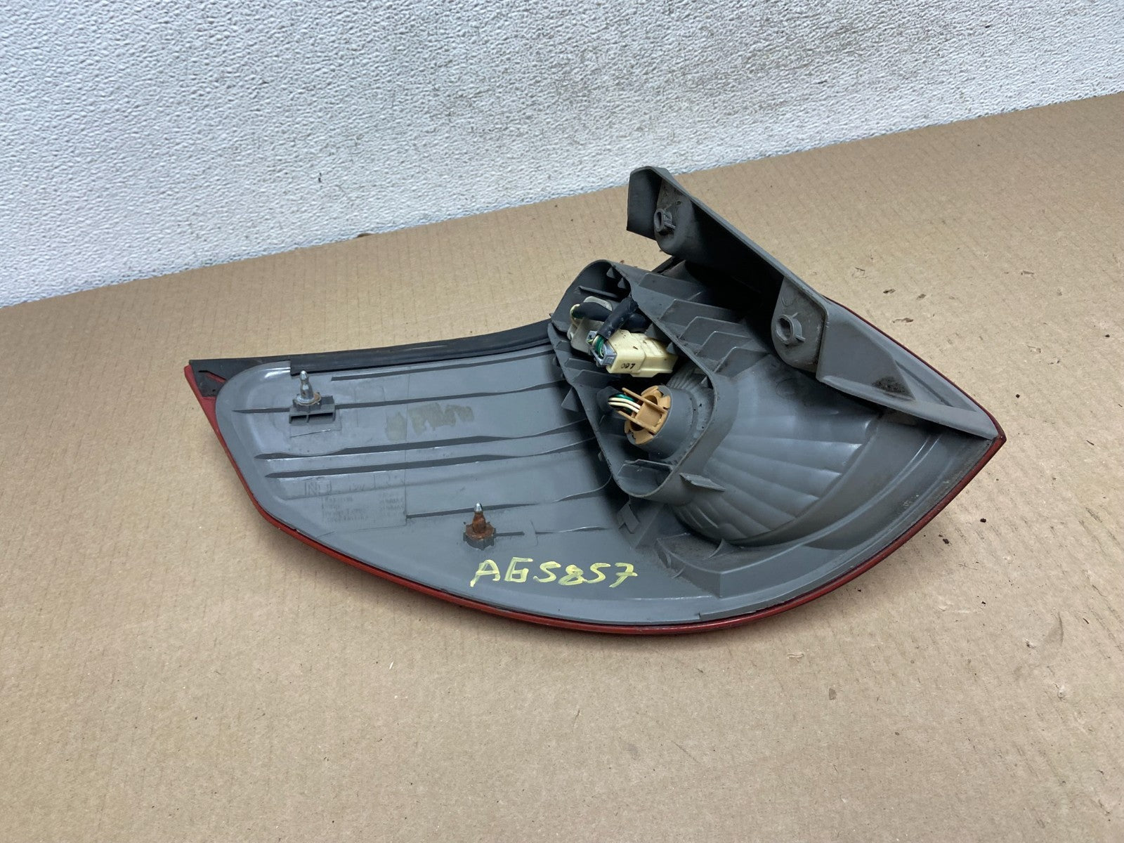 2006 - 2010 Toyota Sienna Right Passenger Side Tail Light AG5857 DW5