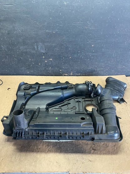 2005 to 2008 Volkswagen Jetta 2.5L Passat Jetta Engine Cover 07k129601 P6337 DG4