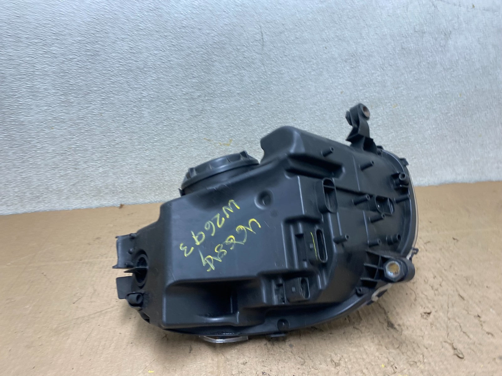 Halogen 2006 2010 Mercedes W251 R-Class Left Driver LH Headlight OEM W2693 DW7