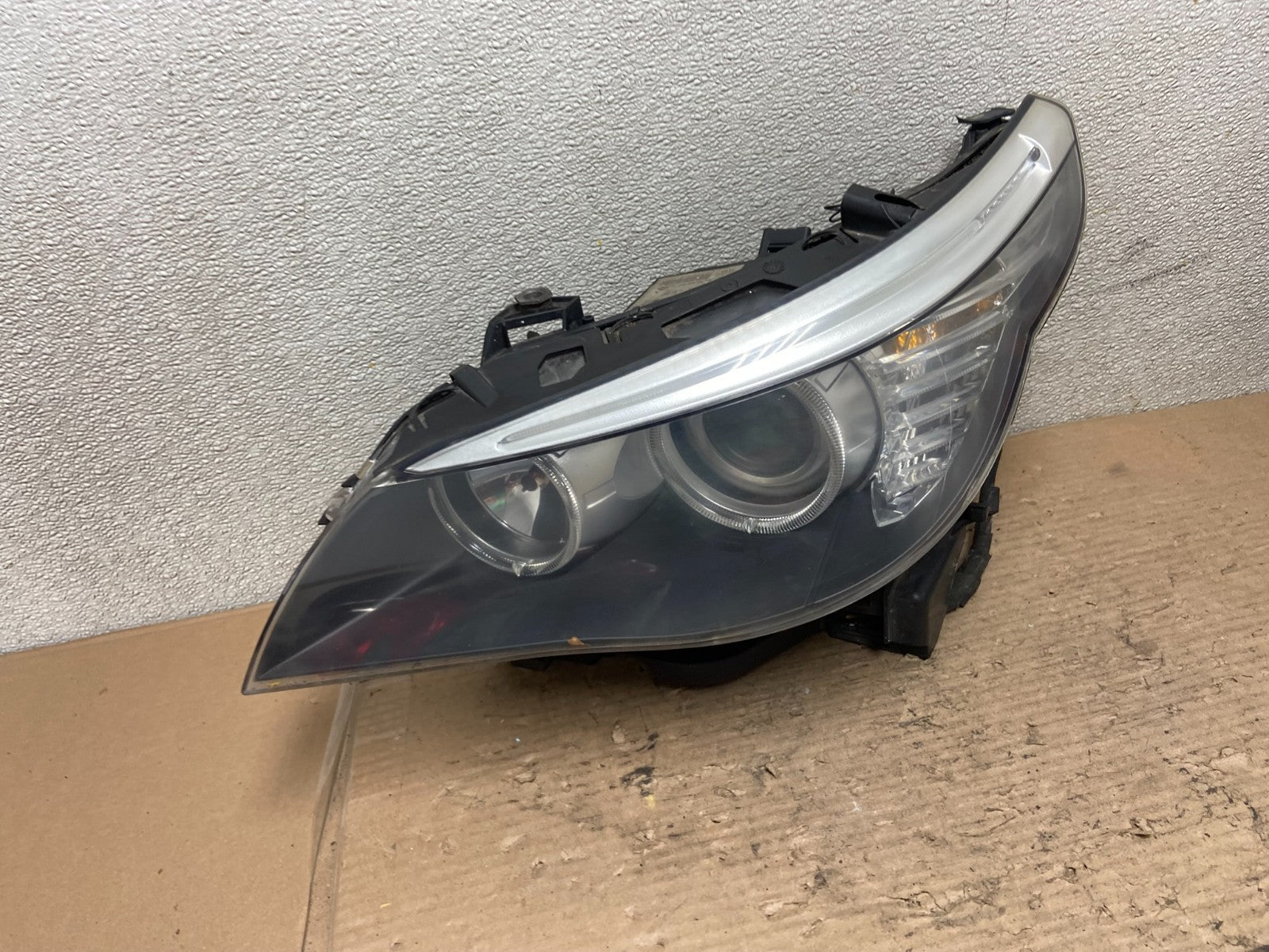 2008 to 2010 Bmw 5 Series 535I 550 Left Driver LH Headlight Halogen AA9712 DW2