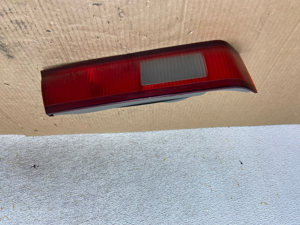 1997 1998 1999 Toyota Camry Tail Light Inner Left Driver LH Inner AI6602 LK0