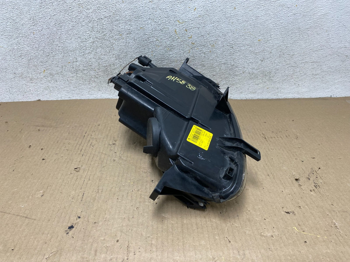 2008 - 2015 Smart Fortwo Right Passenger RH Side Halogen Headlight AH5838 DW7