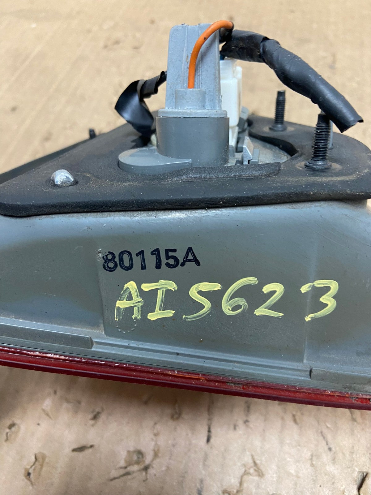2007 to 2012 Hyundai Veracruz Inner Tail Light Left Driver Side AI5623 LK6