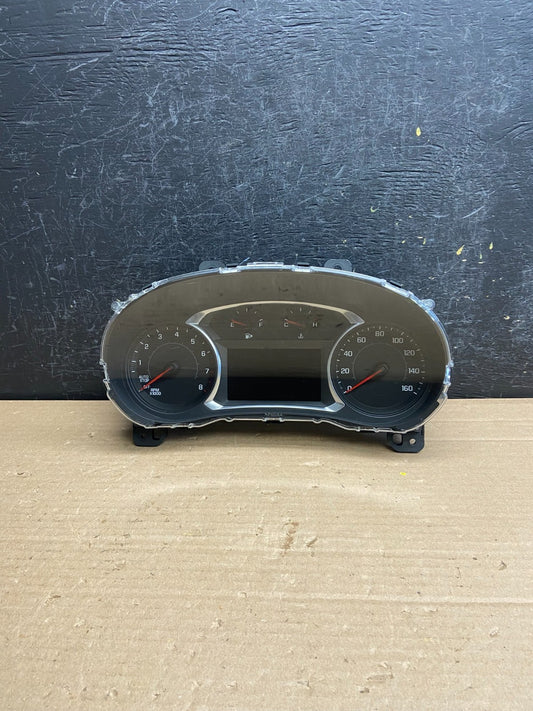 2017 to 2018 Chevrolet Malibu Cluster Gauge Speedometer AG0281 DG0
