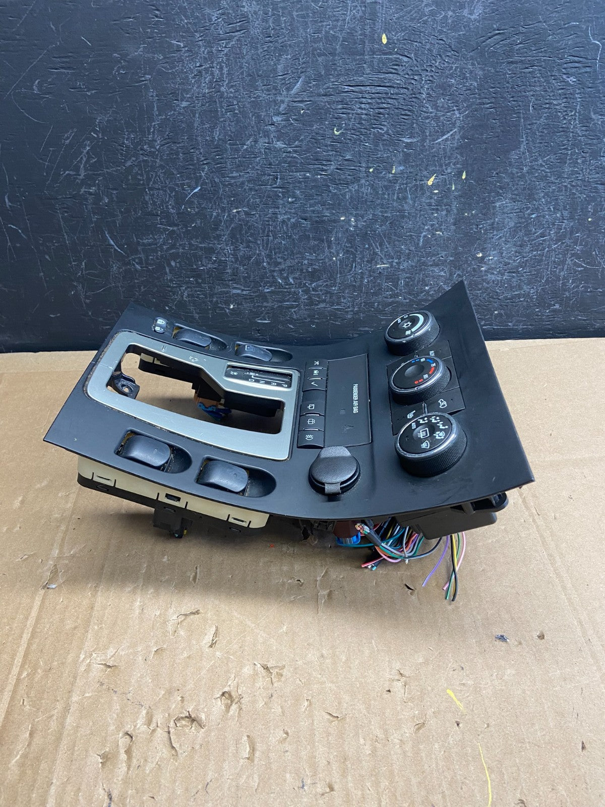 2007-2008 Suzuki XL-7 Center Console Climate Control Shifter Panel Trim AD21942
