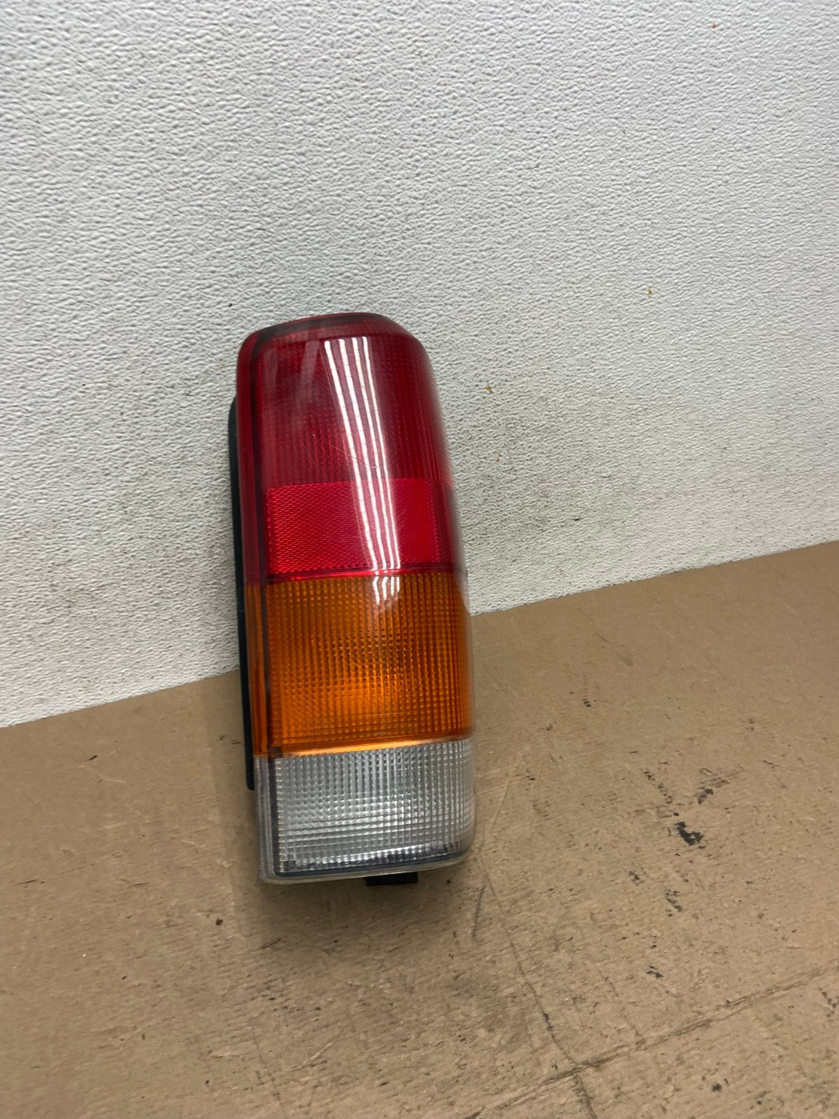 1997 to 2001 Jeep Cherokee Right Passenger Side Tail Light AF5744 LK2