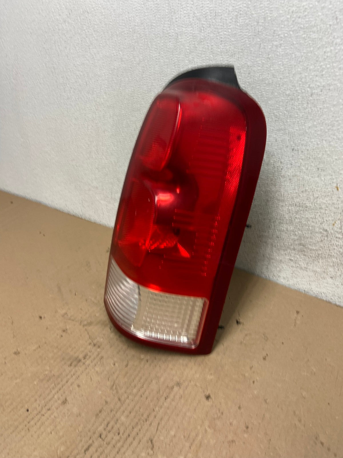 2005 - 2009 Pontiac Montana / Uplander Right Passenger Tail Light AF3170 LK1