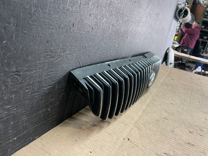 2000 Hyundai Sonata Front Grill Grille J7184 OEM DG2