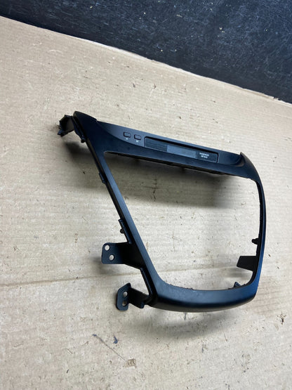 2014-2016 Hyundai Elantra Center Radio Climate Control Air Vent Bezel AH3753 DG2