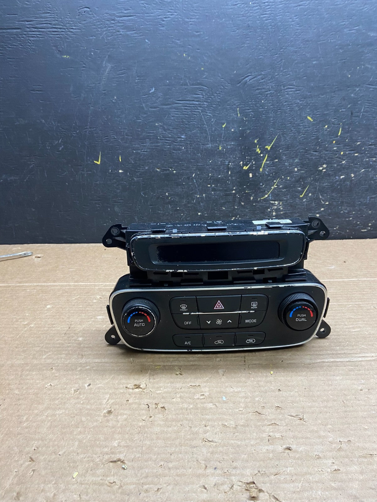 2014 2015 Kia Sorento Temperature AC Climate Control 972501u455 W0381  DG0